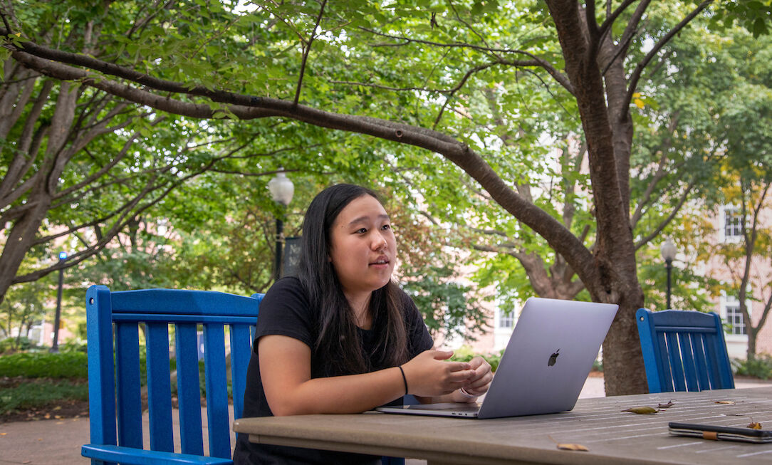 Lauren Chen '23 discusses her research exploring COVID-19 and its impact on adult English language learners' interest in taking an online English class in the future.