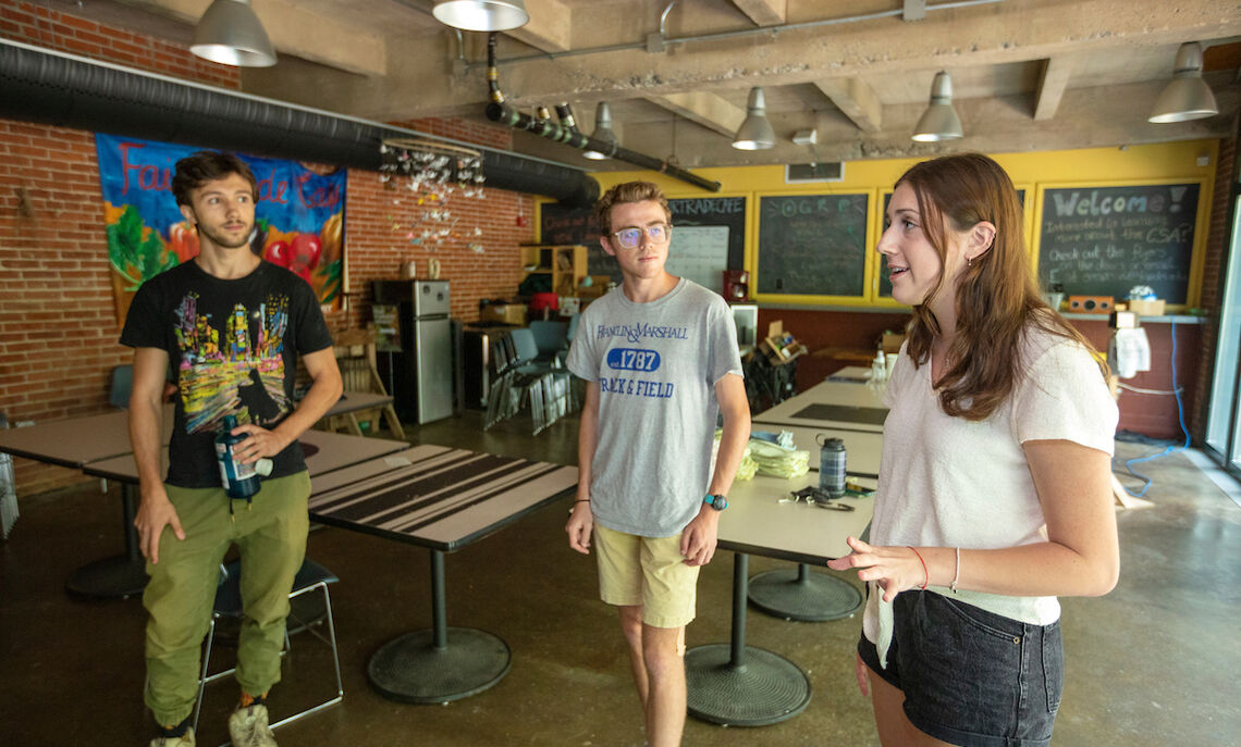 Max Sano 22, Bennett Wasch 23 and Maddie Huelbig 22 discuss their research project in the Center for the Sustainable Environment