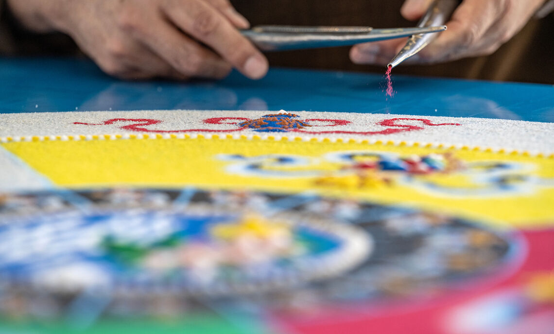 Sand mandala with Buddhist monk Losang Samten, February 2023